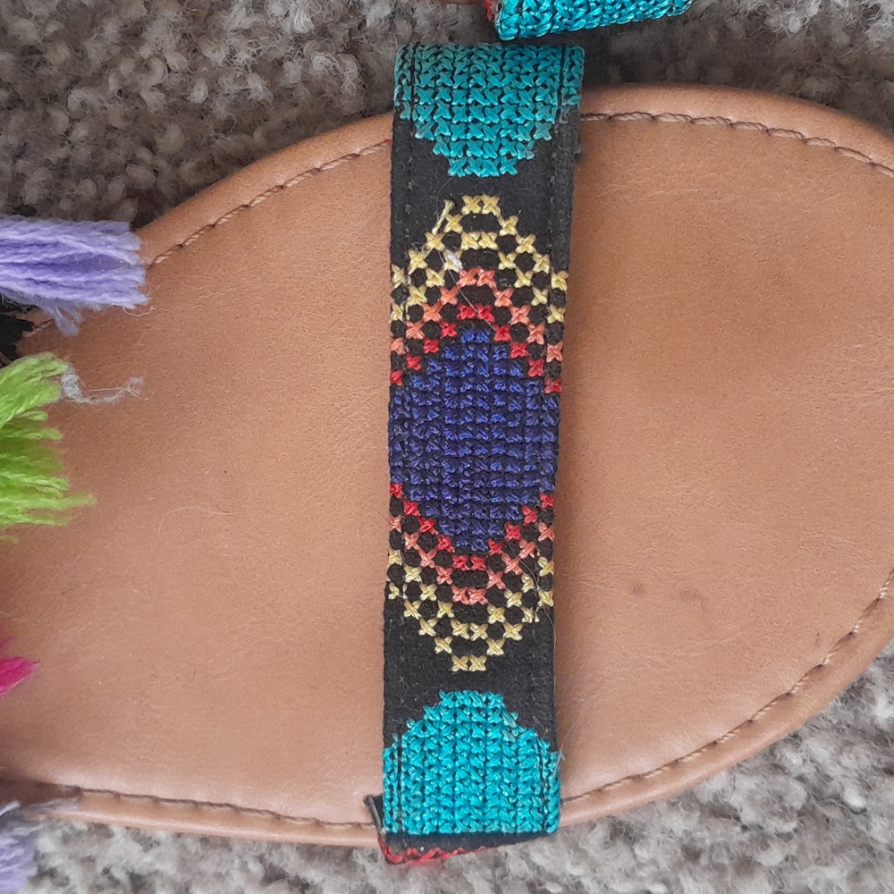 Betani tassel Sandals  Size 7 - Picture 4 of 9
